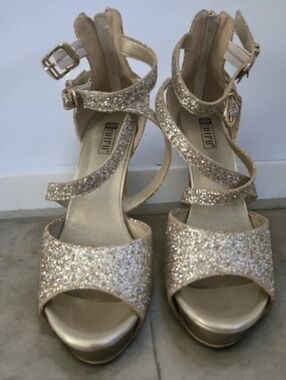 IN5 Charcy Gold Glitter Platform Heels Size 7.5